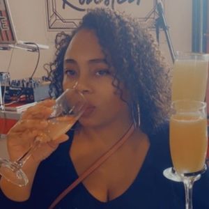 Meet your Posher, Chenique